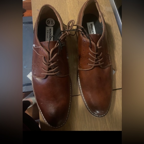 men's dress shoes - Picture 1 of 5